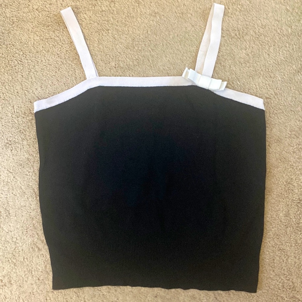 Black and white tank with bow detail